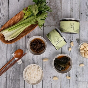 태백산 셀러리(500g)&산마늘(명이나물) 장아찌(500g) / Pickled Taebaek Celary(500g) & Pickled Taebaek Wild Garlic(500g)